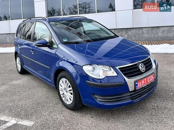 Авто Volkswagen Touran 2009 № 8519761