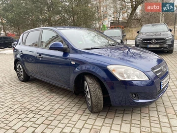 Авто KIA Ceed 2009 № 8520014