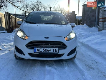 Авто Ford Fiesta 2015 № 8520175