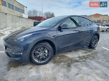 Авто Tesla Model Y 2024 № 8520422