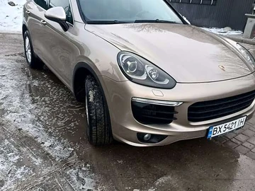 Авто Porsche Cayenne 2015 № 8520427