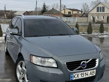 Авто Volvo V50 2012 № 8520677