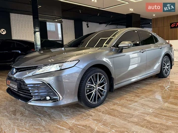 Авто Toyota Camry 2023 № 8521016