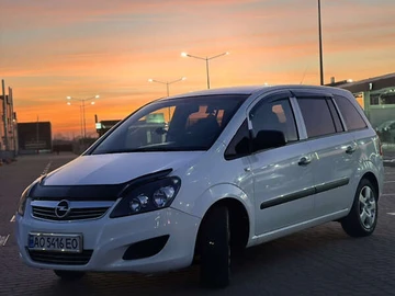 Авто Opel Zafira 2010 № 8521266