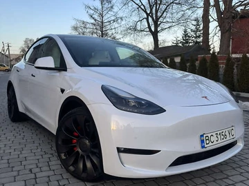 Авто Tesla Model Y 2021 № 8521601
