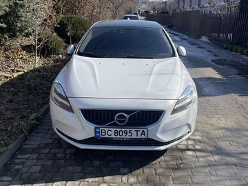 Авто Volvo V40 2017 № 8522772