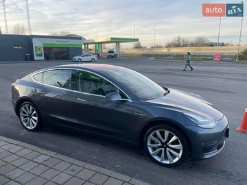 Авто Tesla Model 3 2018 № 8523202