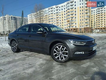 Авто Volkswagen Passat 2018 № 8523205