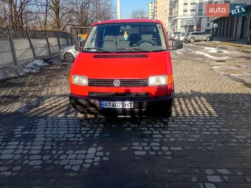 Авто Volkswagen Transporter 2000 № 8524068