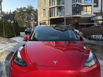 Авто Tesla Model Y 2023 № 8524617