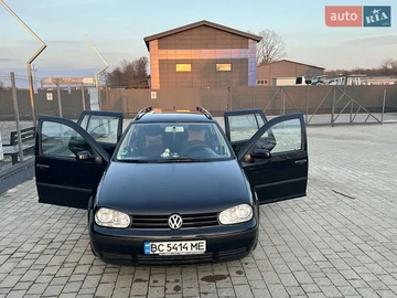 Авто Volkswagen Golf 2000 № 8524709