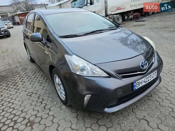 Авто Toyota Prius V 2013 № 8525369