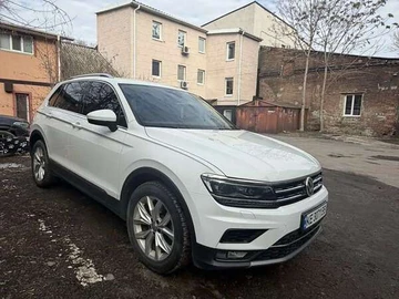 Авто Volkswagen Tiguan 2018 № 8525474