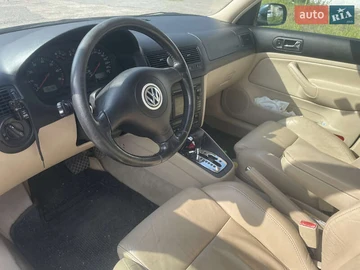 Авто Volkswagen Golf 2002 № 8525509