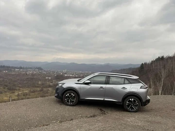 Авто Peugeot E-2008 2020 № 8526237
