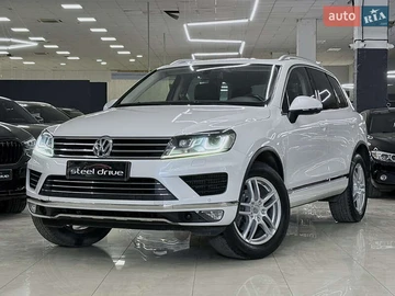 Авто Volkswagen Touareg 2015 № 8526281