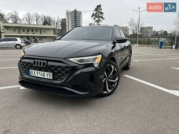 Авто Audi Q8 E-Tron 2023 № 8526404