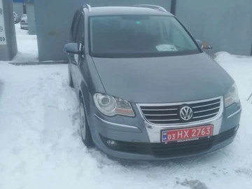Авто Volkswagen Touran 2008 № 8526879