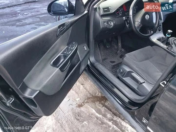 Авто Volkswagen Passat 2006 № 8527325