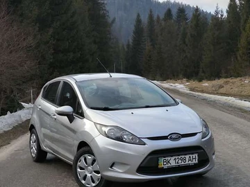 Авто Ford Fiesta 2010 № 8527479
