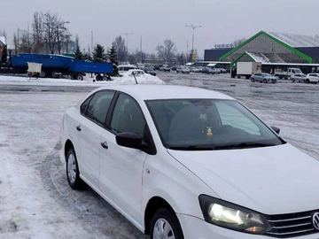Авто Volkswagen Polo 2018 № 8527500