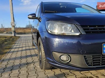 Авто Volkswagen Touran 2011 № 8527613
