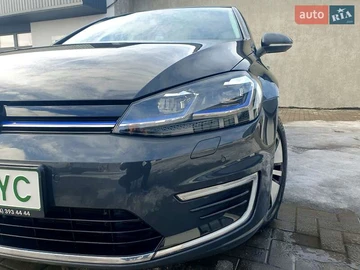 Авто Volkswagen E-Golf 2020 № 8527842