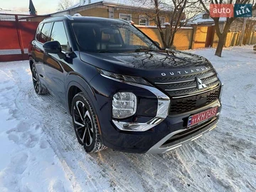 Авто Mitsubishi Outlander 2021 № 8527871