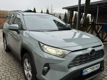 Авто Toyota Rav4 2021 № 8527898