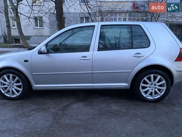 Авто Volkswagen Golf 2002 № 8528096