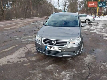 Авто Volkswagen Touran 2007 № 8528335
