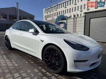 Авто Tesla Model 3 2020 № 8528649
