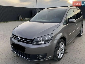 Авто Volkswagen Touran 2010 № 8528847