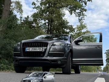 Авто Audi Q7 2010 № 8528855