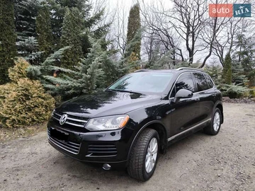 Авто Volkswagen Touareg 2014 № 8529054