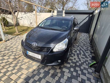 Авто Toyota Verso 2011 № 8529112