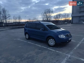 Авто Volkswagen Touran 2005 № 8529127