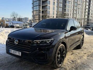 Авто Volkswagen Touareg 2018 № 8529475