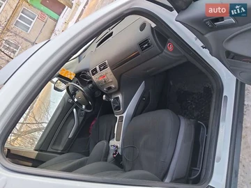 Авто Ford Kuga 2012 № 8529531