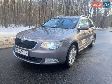 Авто Skoda Superb 2010 № 8529723