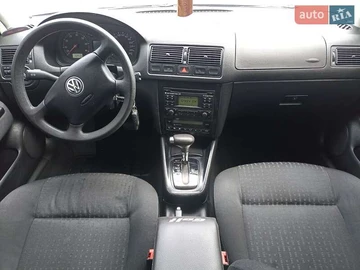 Авто Volkswagen Golf 2002 № 8529949