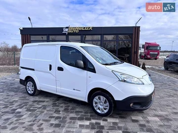 Авто Nissan E-Nv200 2014 № 8529981