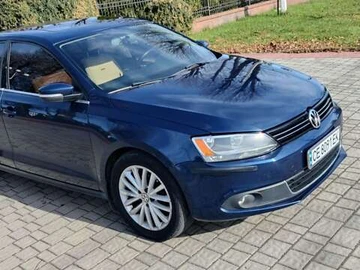 Авто Volkswagen Jetta 2011 № 8529985