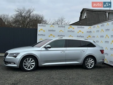 Авто Skoda Superb 2016 № 8530019