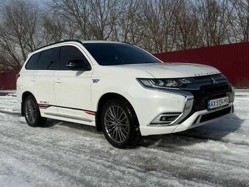Авто Mitsubishi Outlander 2020 № 8530063