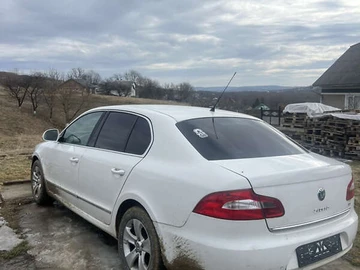 Авто Skoda Superb 2009 № 8530222