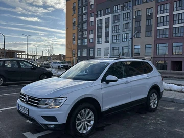 Авто Volkswagen Tiguan 2017 № 8530328