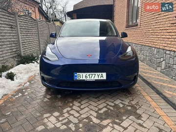 Авто Tesla Model Y 2023 № 8530471