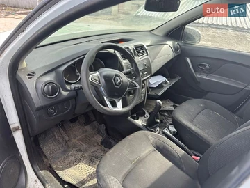 Авто Renault Logan 2019 № 8530498