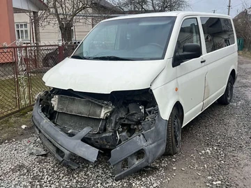 Авто Volkswagen Transporter 2007 № 8530505